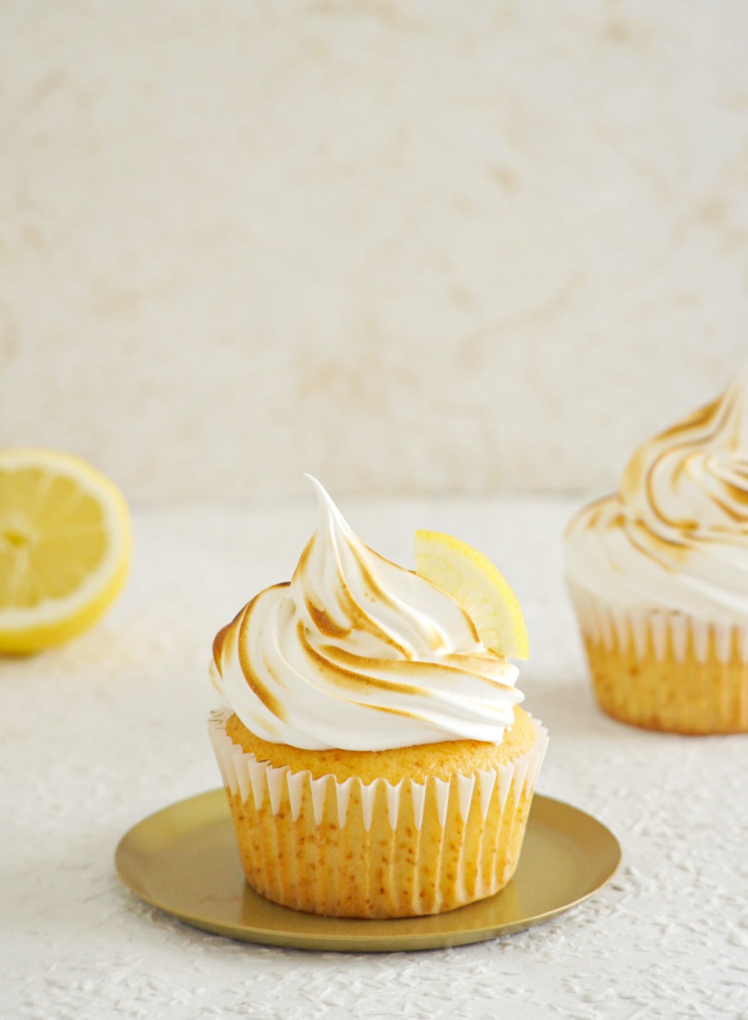 Vanille Cupcakes mit Zitronen Curd  - alt