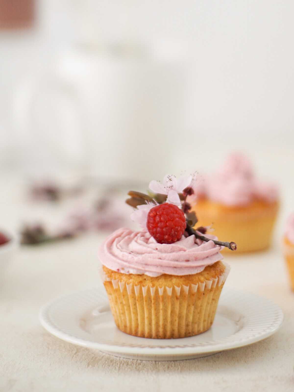 Leckere Himbeer-Cupcakes - alt