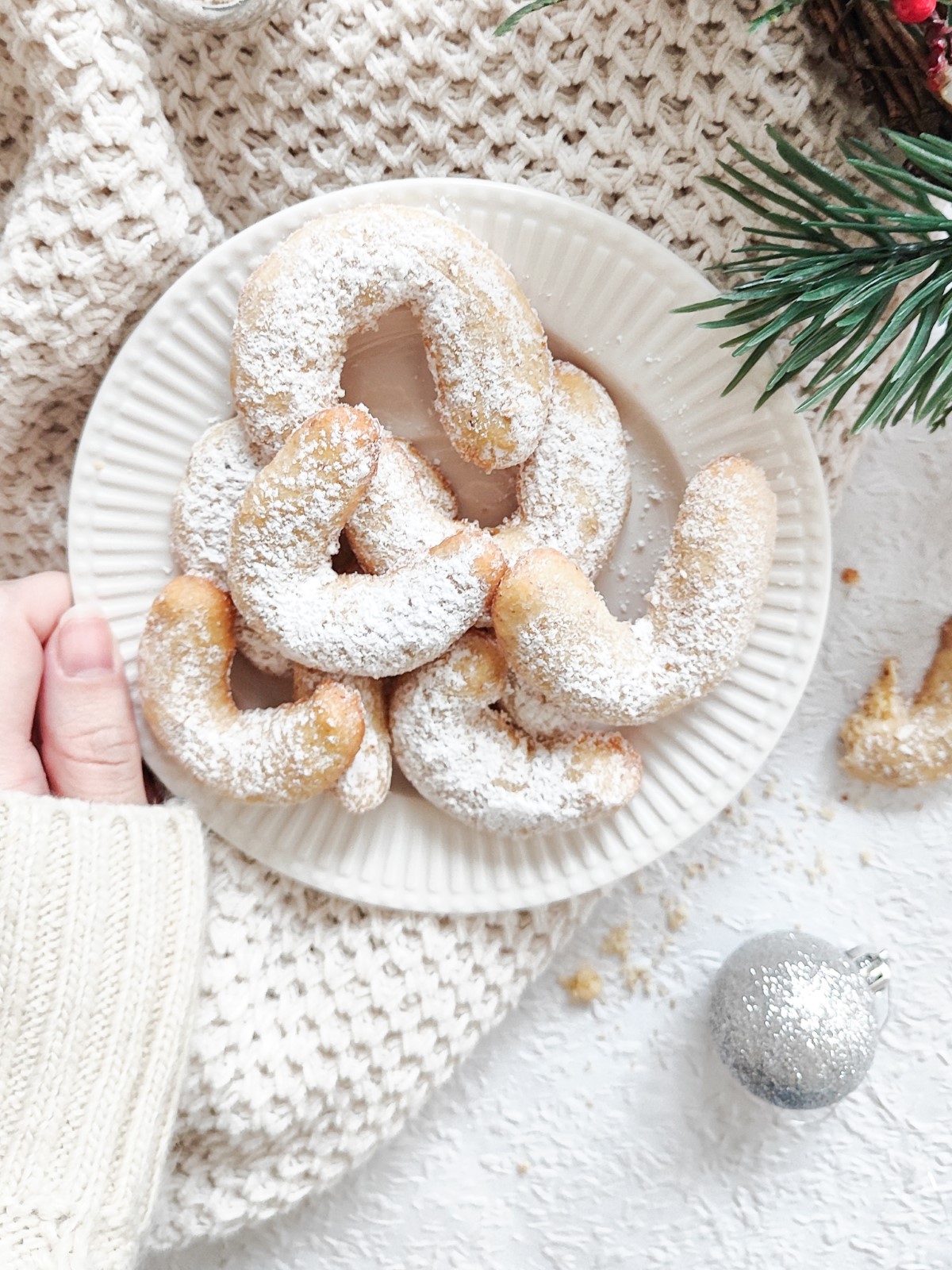 Vanilla Crescent Cookies - alt