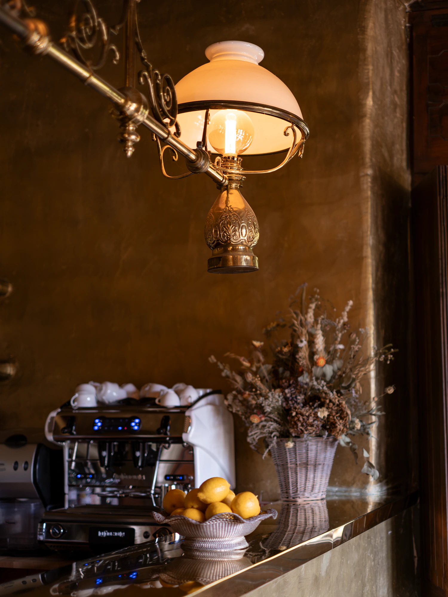 bar at Château de Riell