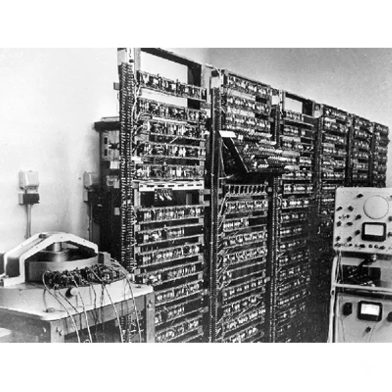 University of Manchester 의 'Manchester TC' transistor 컴퓨터 https://www.computerhistory.org/siliconengine/transistorized-computers-emerge/