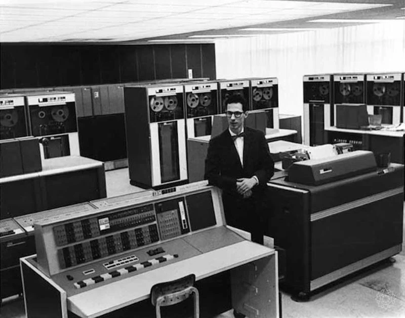 MIT's IMB 7090 사진
