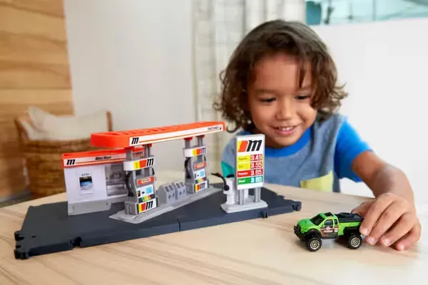Matchbox playset Fuel