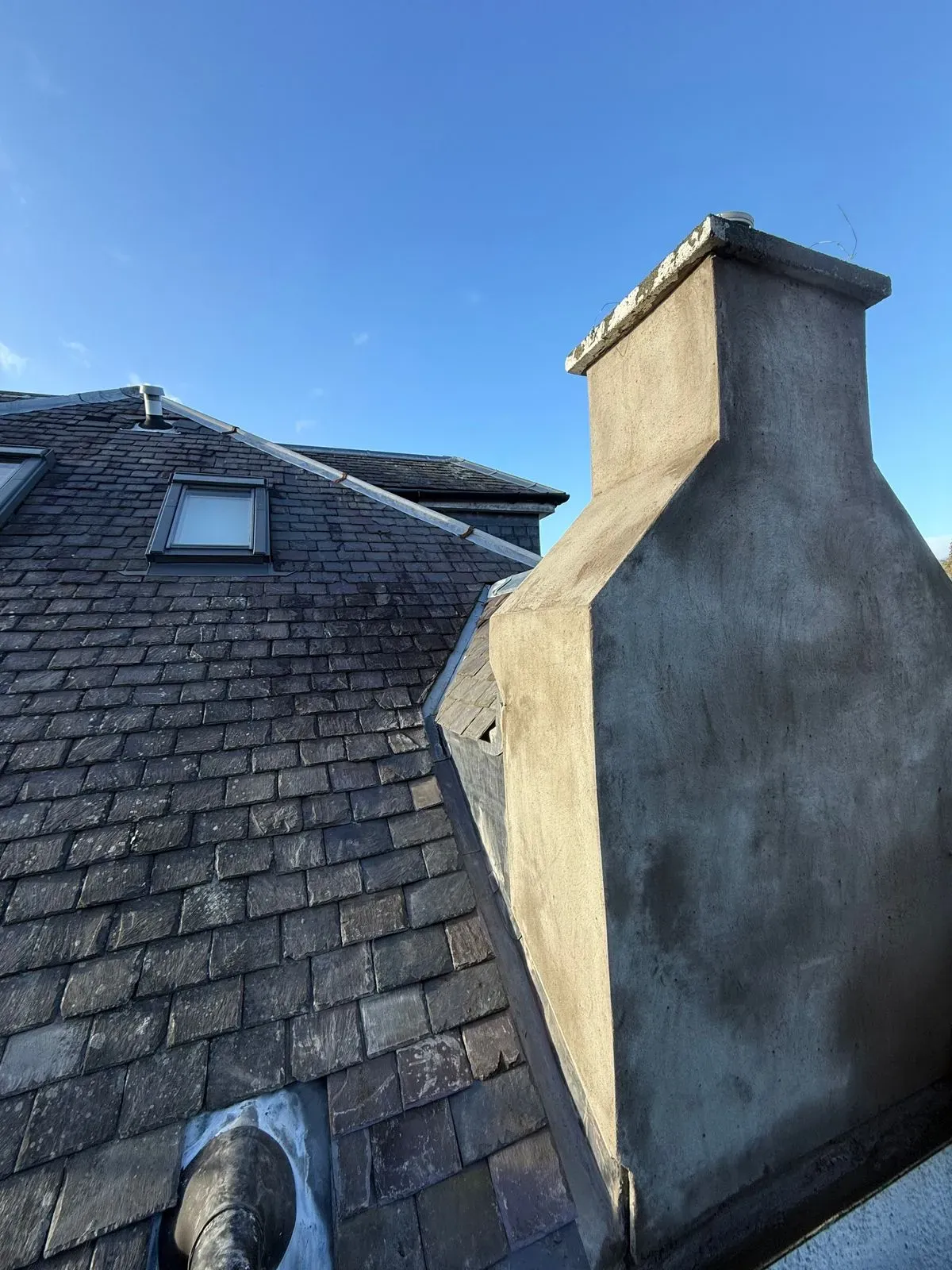 Emergency roof repairs image background image