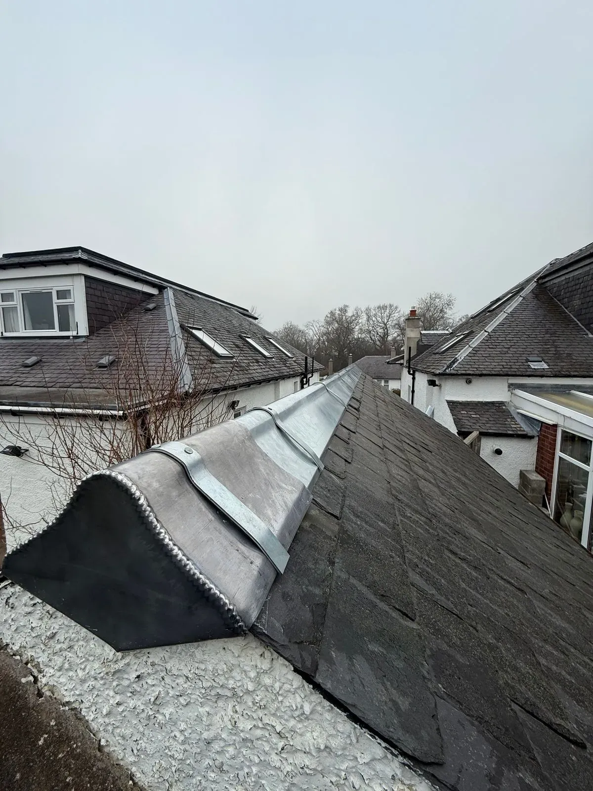Roof installation image background image