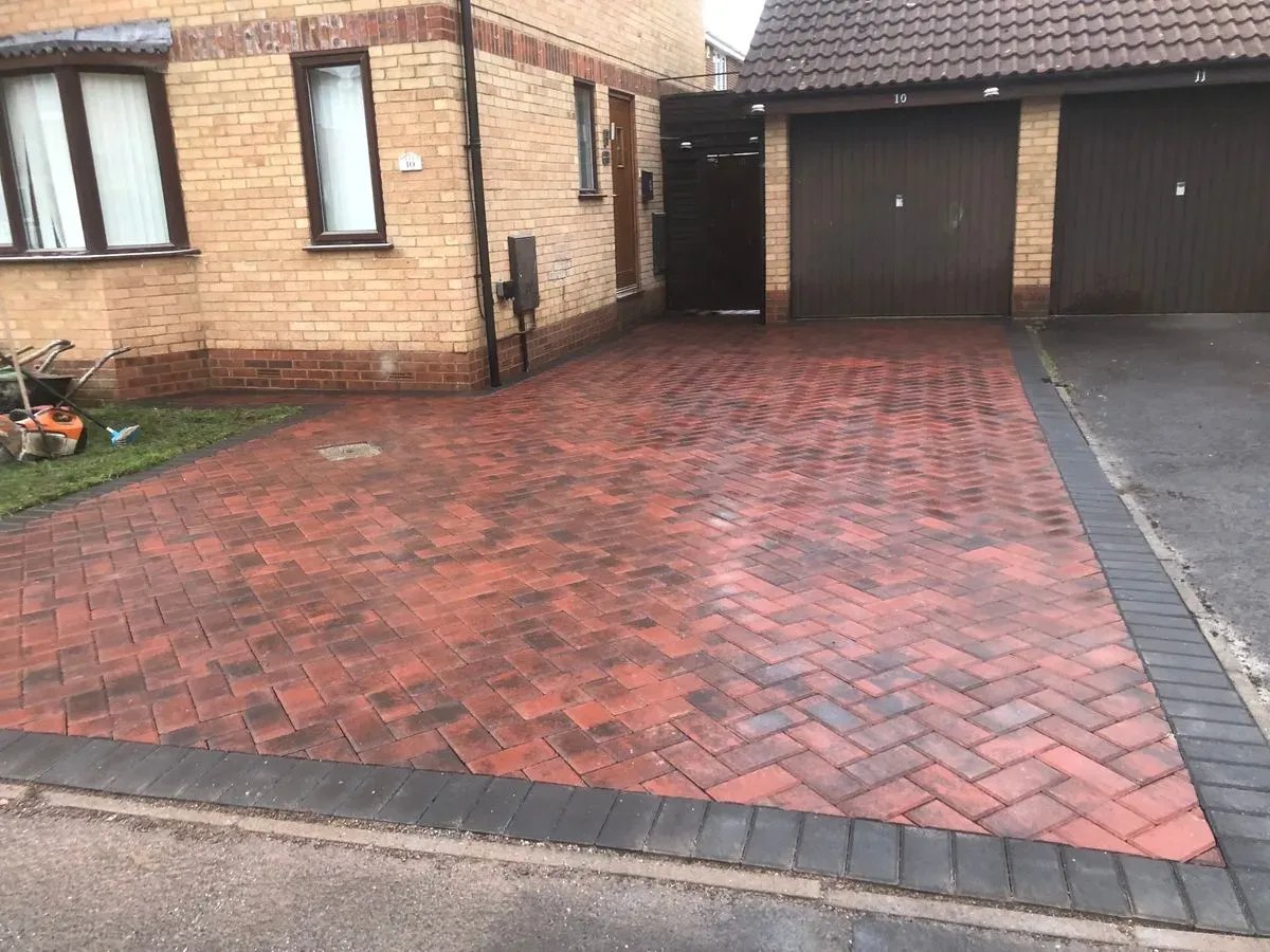 Block paving installation image background image