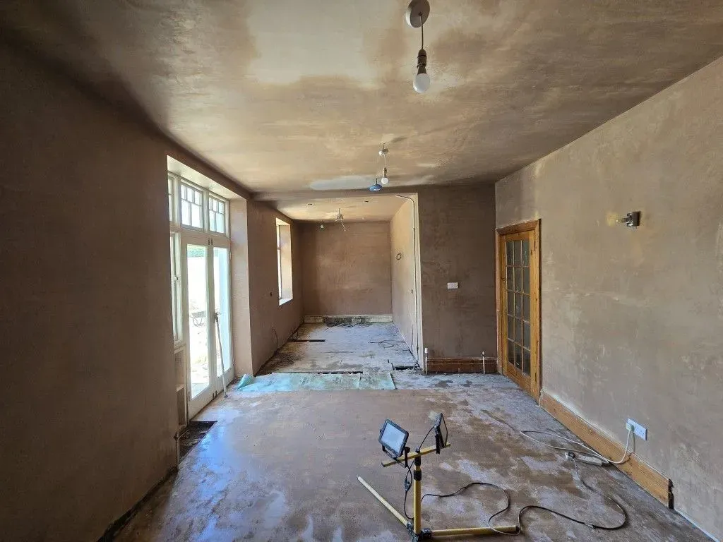 Professional plastering services by JNS Plastering Services for a kitchen-diner conversion in Redland, Bristol BS6.