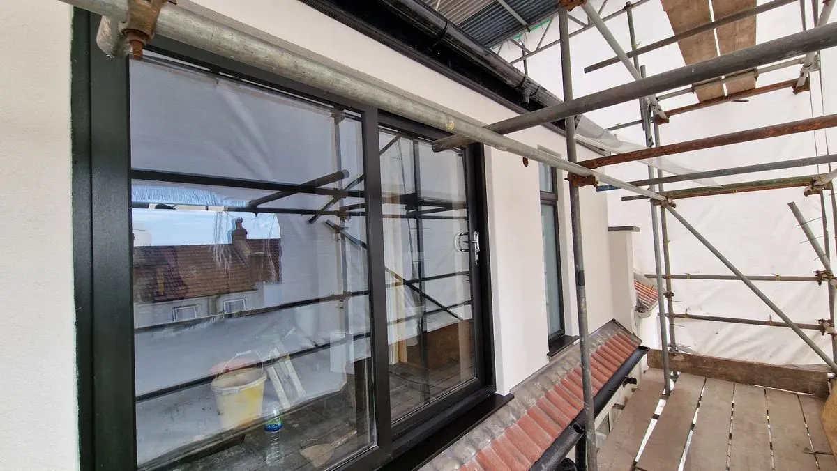 Applying K Rend thin coat silicone render to a house in BS5 Bristol