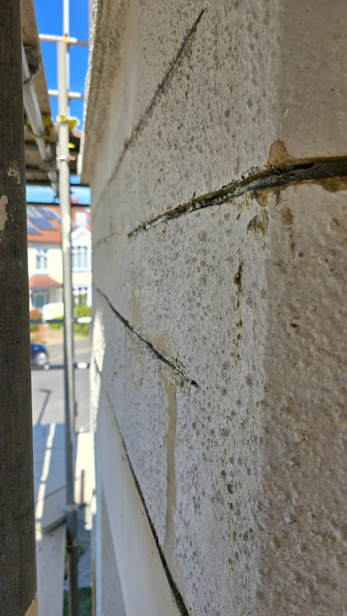 Structural bay window helical bars helibars crack repairs resin mesh