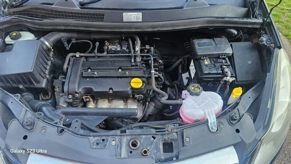 Oil changes image background image