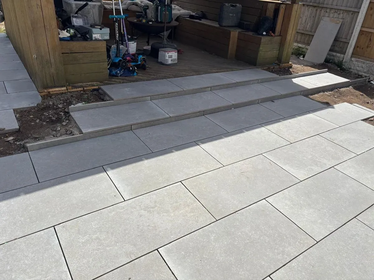 Descriptive text for the image