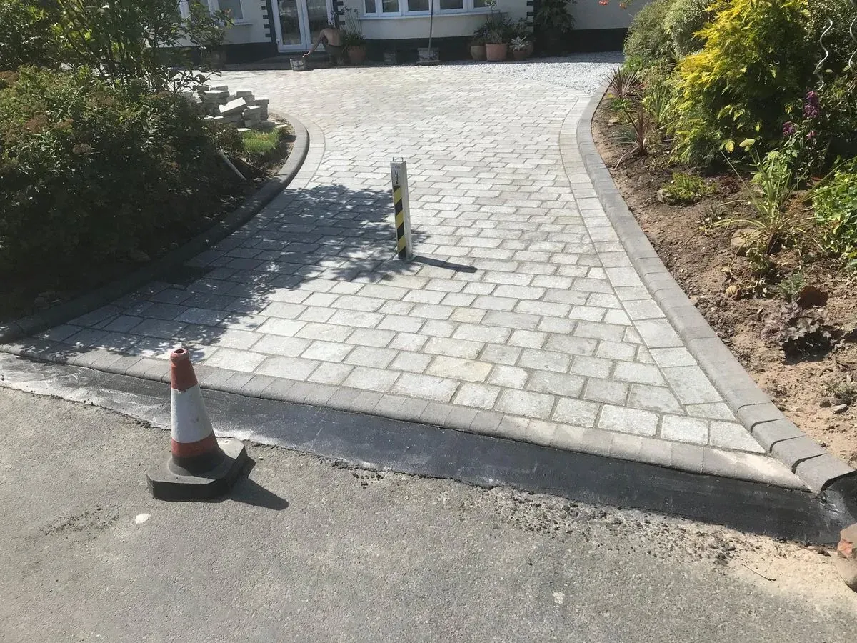 Descriptive text for the image