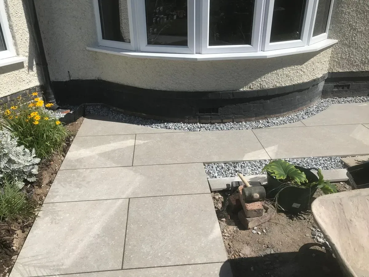 Descriptive text for the image