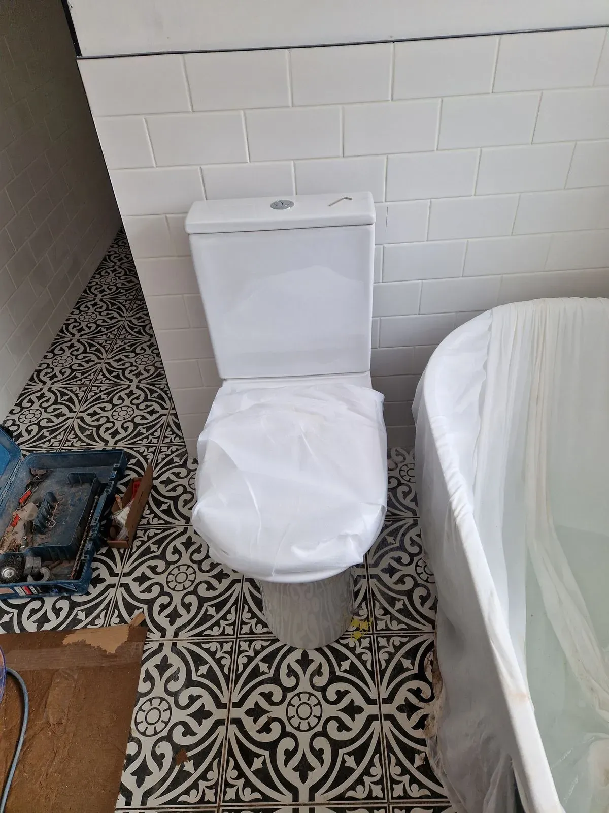 Bathroom supply & fit image background image
