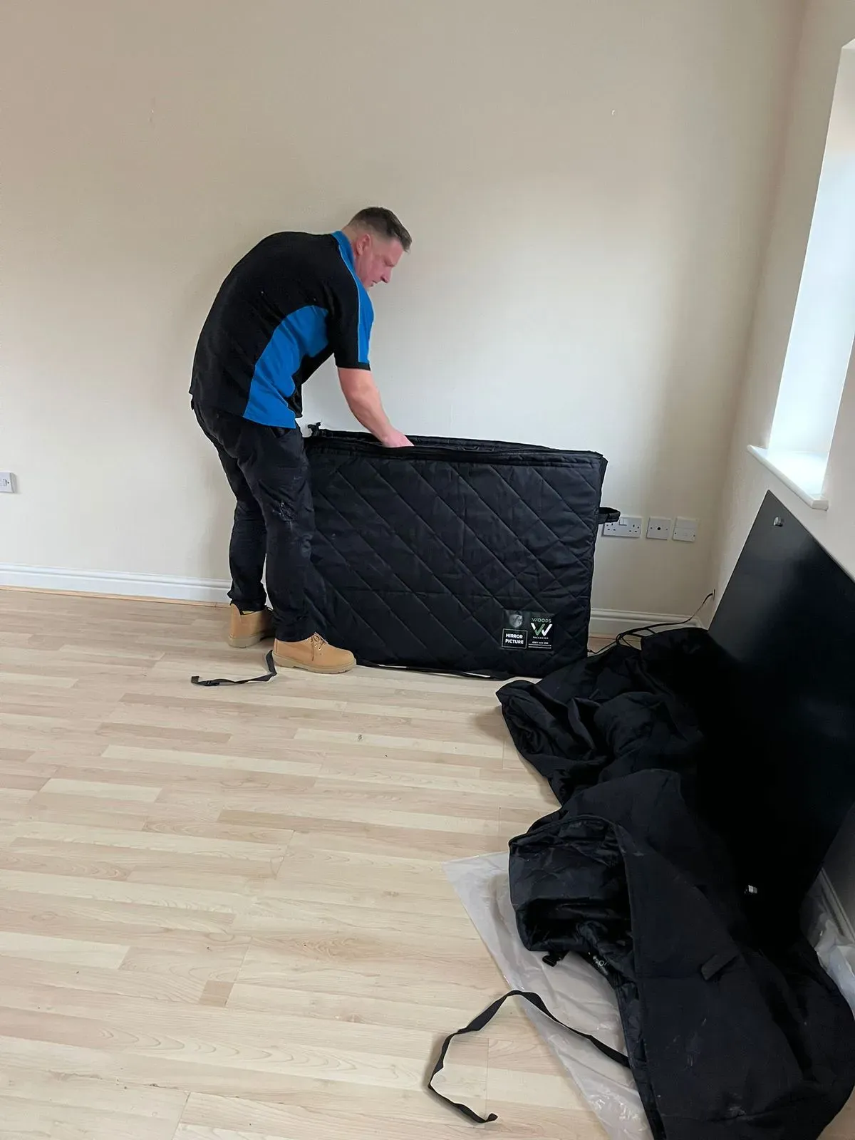 Specialist Item Handling image