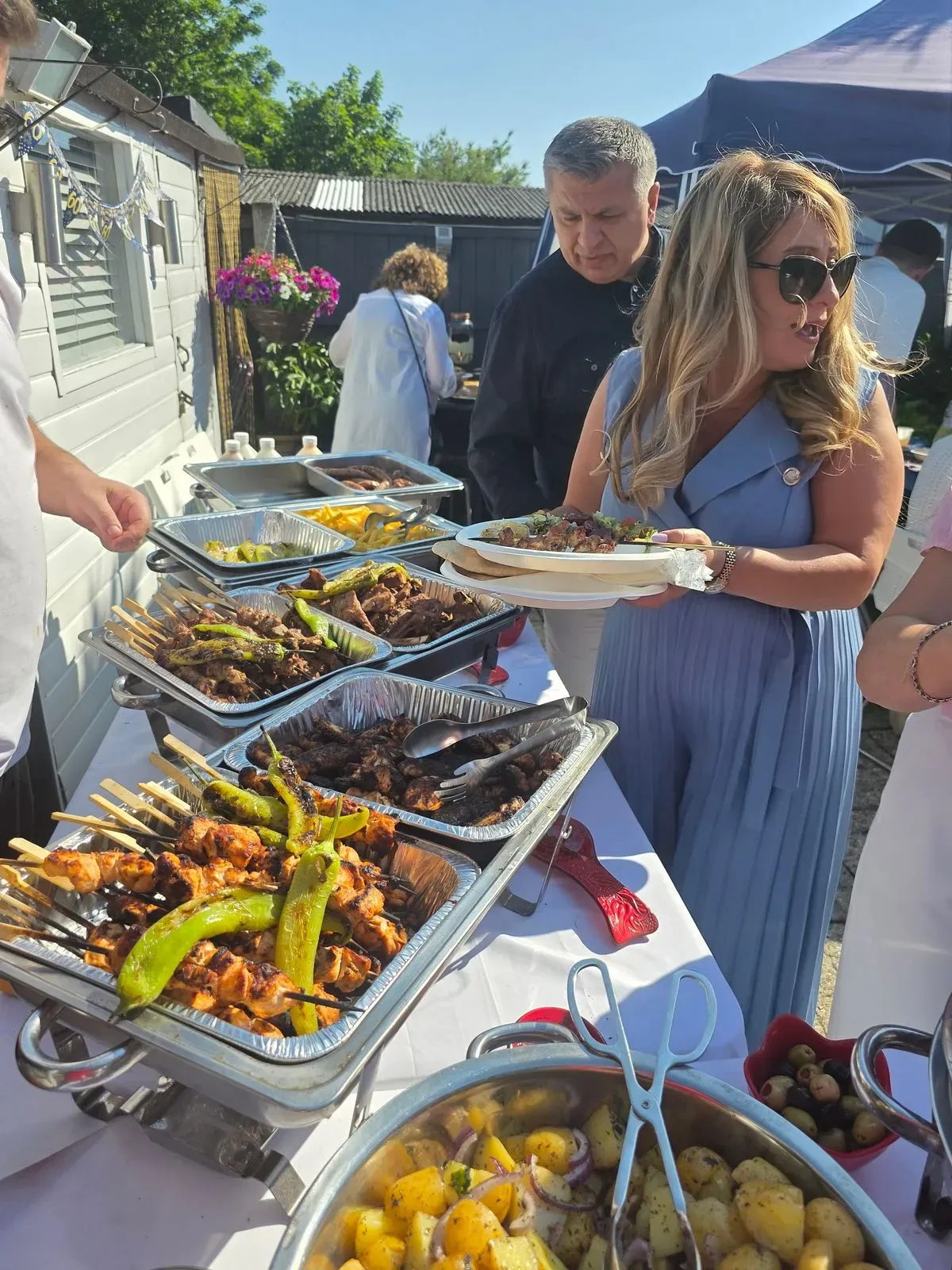 Pop-up restaurant image