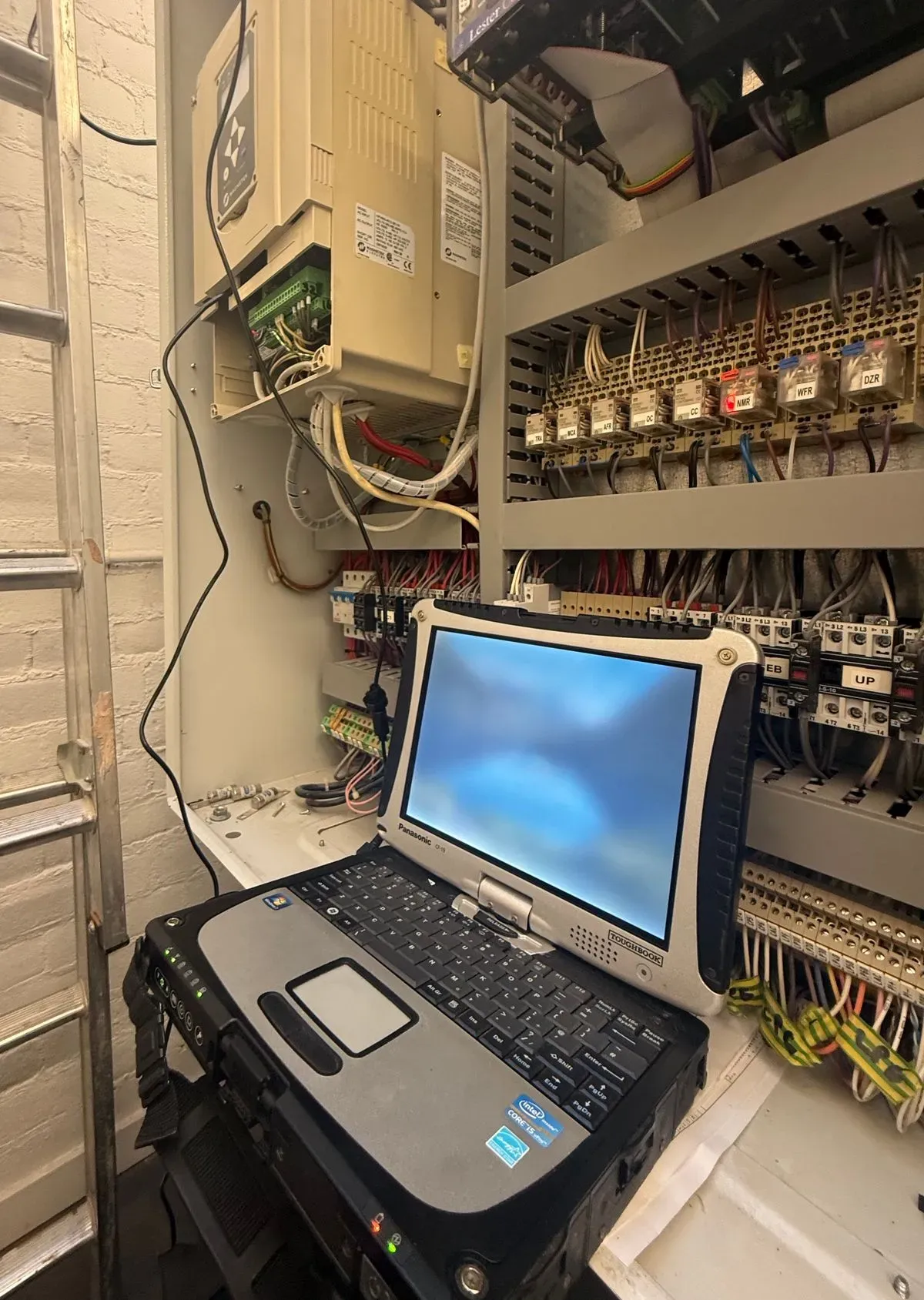 Technical Visits image background image