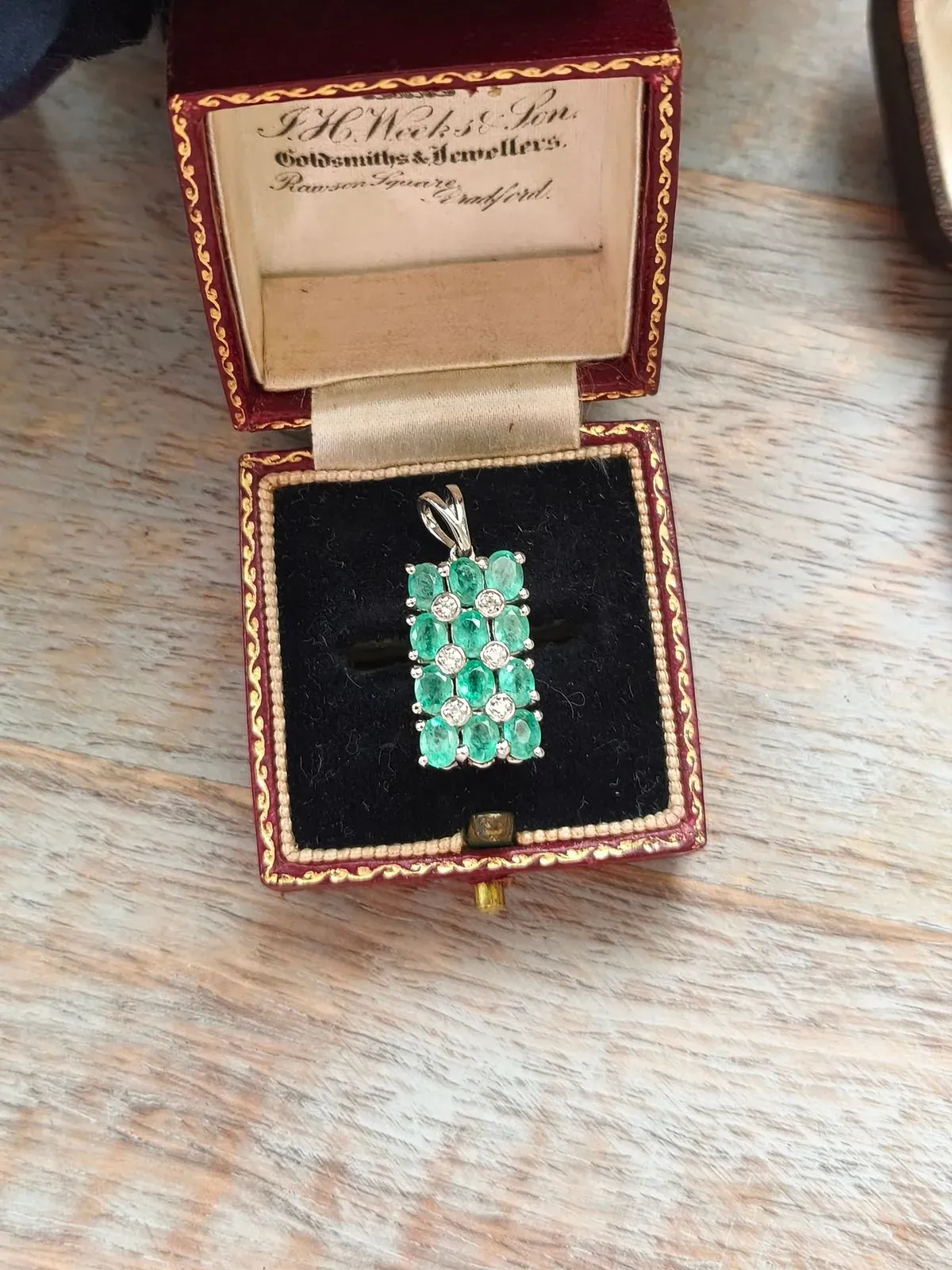 8223123627783-a8xwjs4ls3mbtietj0g7yd-MVIMG-20260320-162319 collection background image