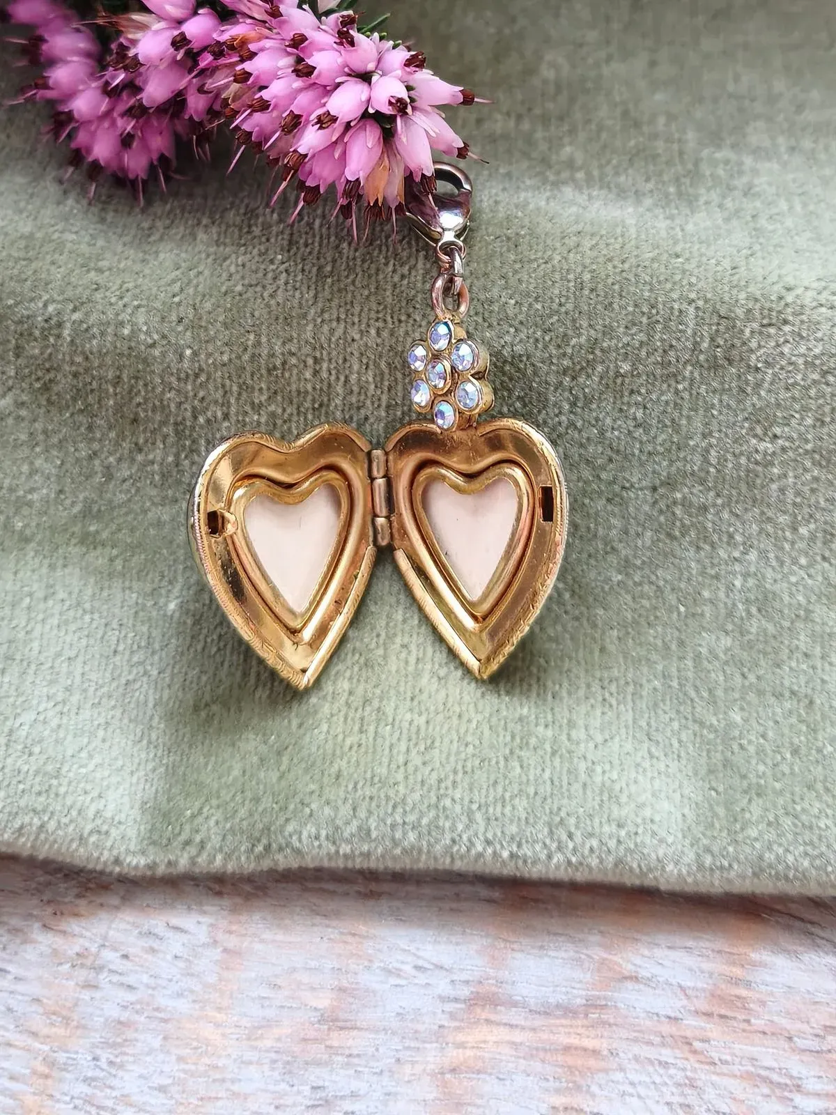 undefined thumbnail image