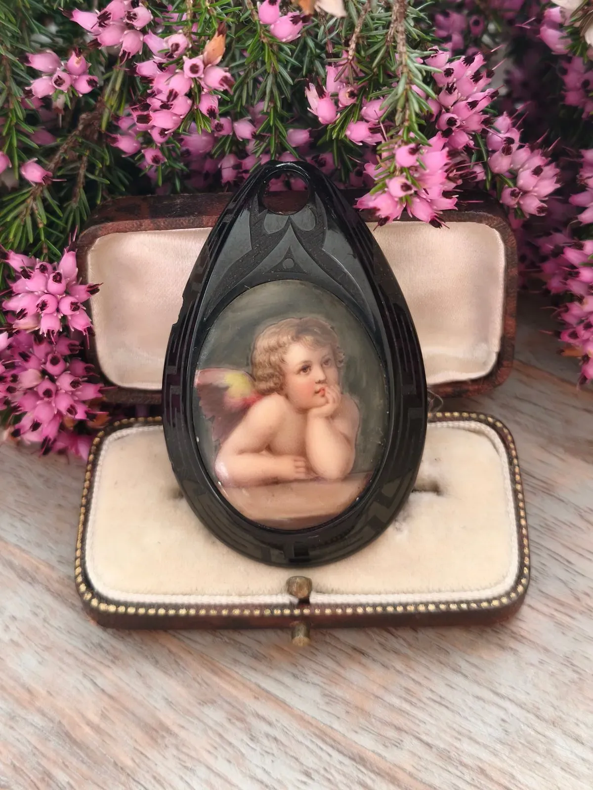 8224402318383-t5964kq01fp1yct8nri2dm-43711 thumbnail image