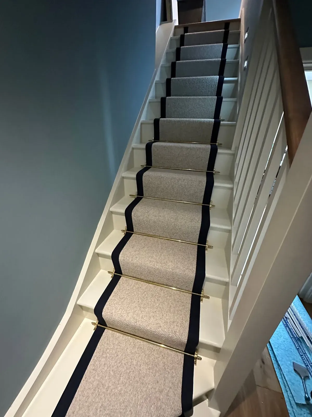 Carpet Fitting image background image