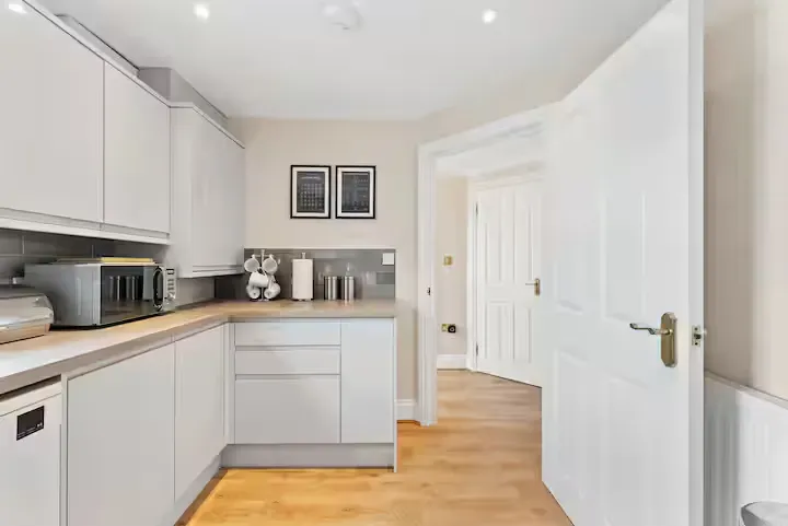 Descriptive text for the image