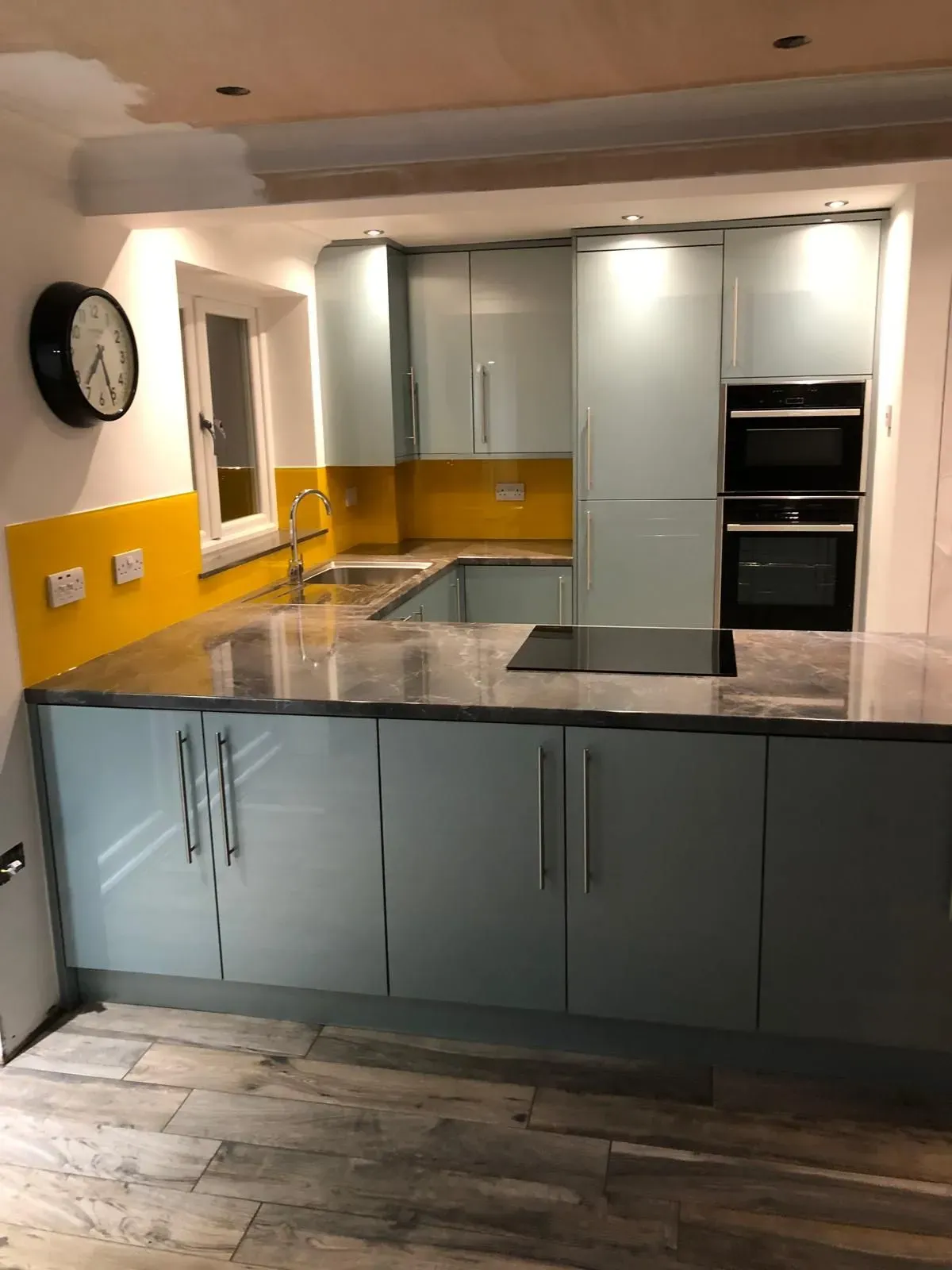 Descriptive text for the image