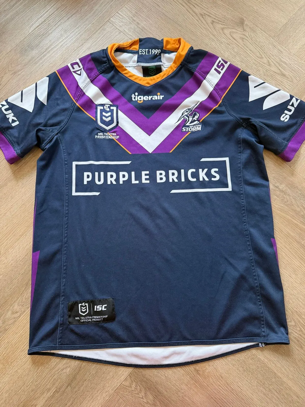 8225199291414-1g12zjrv2v8gschmqode4m-IMG-2137 thumbnail image