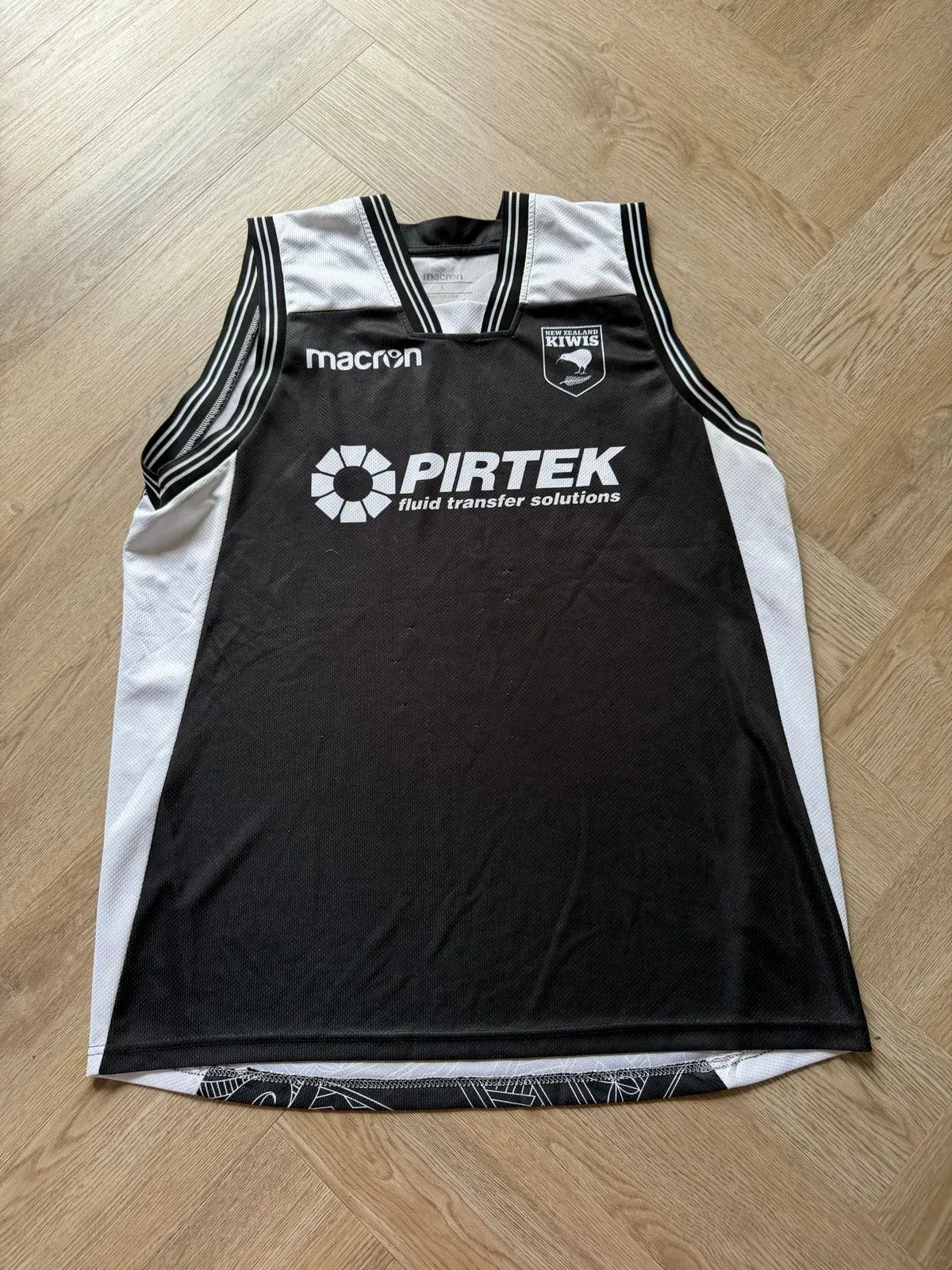 8228223874140-39cm6t5oop559k4d24s5vk-IMG-0145 thumbnail image