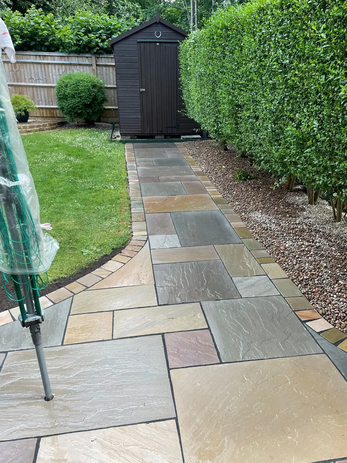 Landscape Maintenance image background image