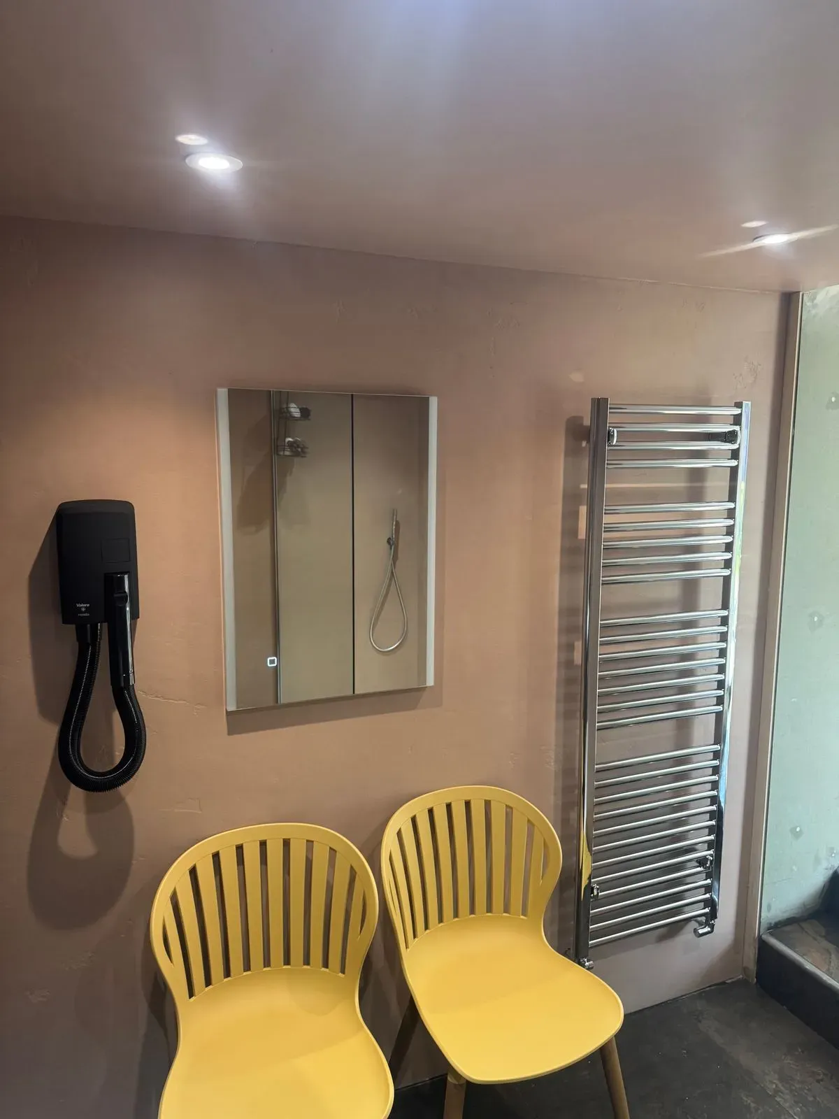 Gallery image 10