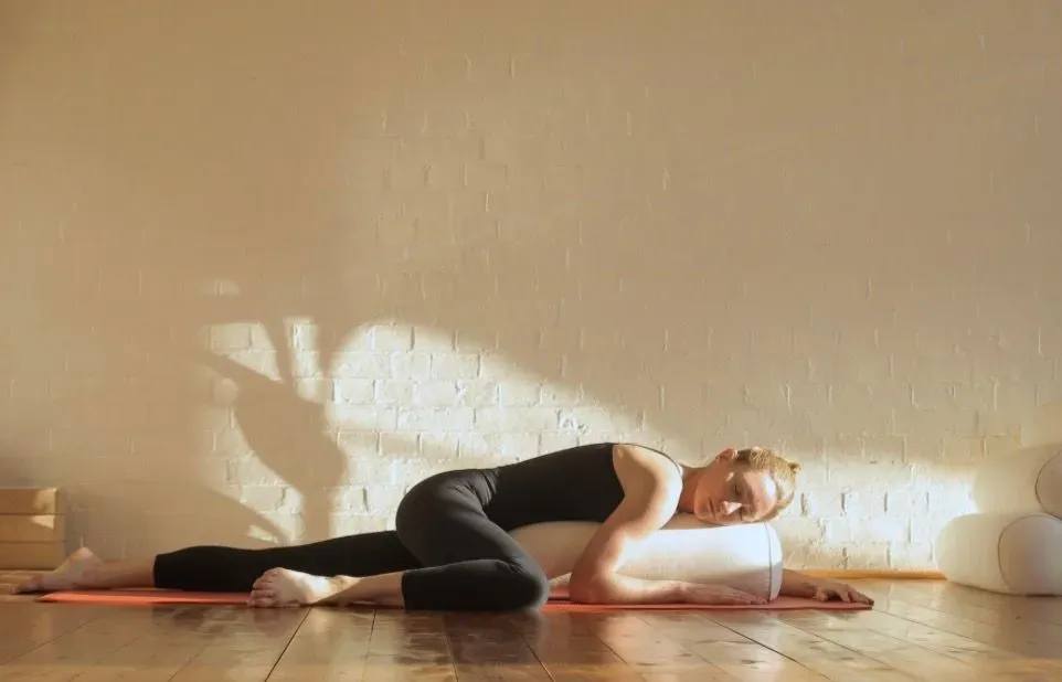 Yin Yoga image background image