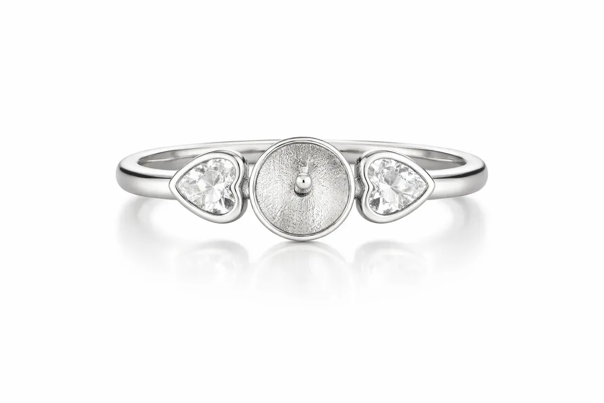 8226218513375-ov9oafztgpchvsp8u3hdof-silver-heart-shoulder-ring thumbnail image