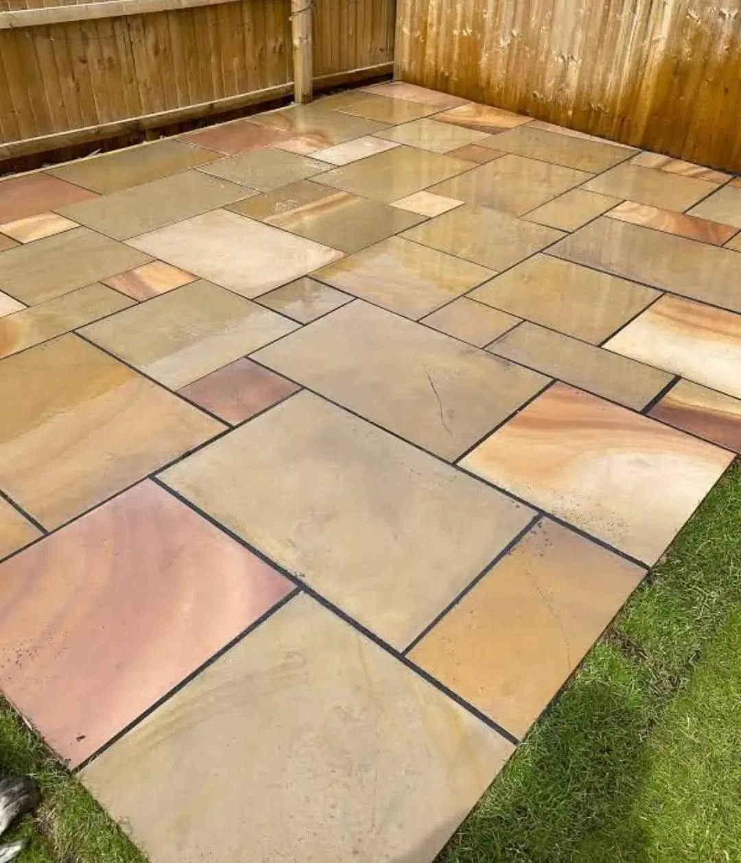 Paving & driveways image background image
