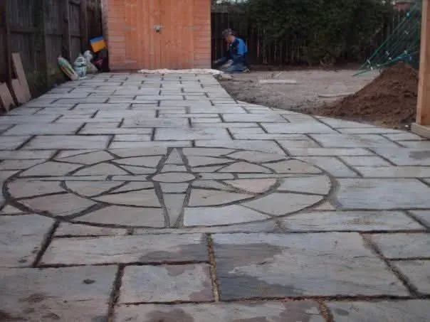 Compass feature Indian stone 
