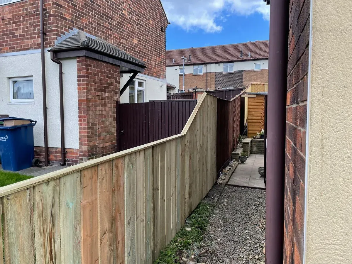 Fencing and Decking image background image