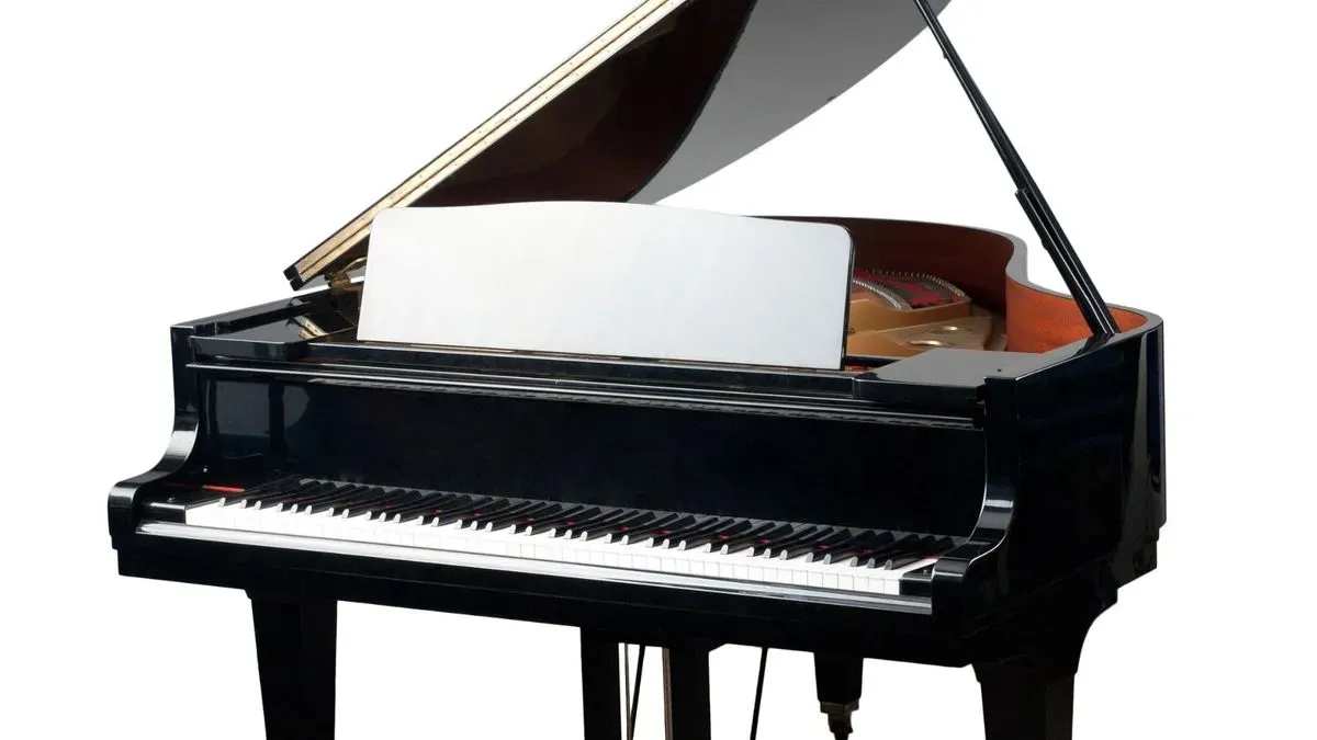 Group piano lesson in a Chadwell St Mary studio