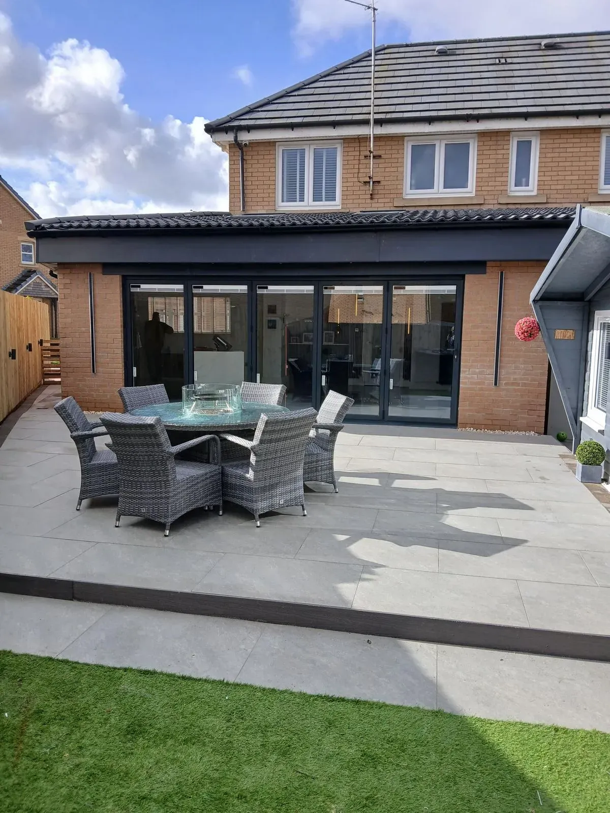 Descriptive text for the image