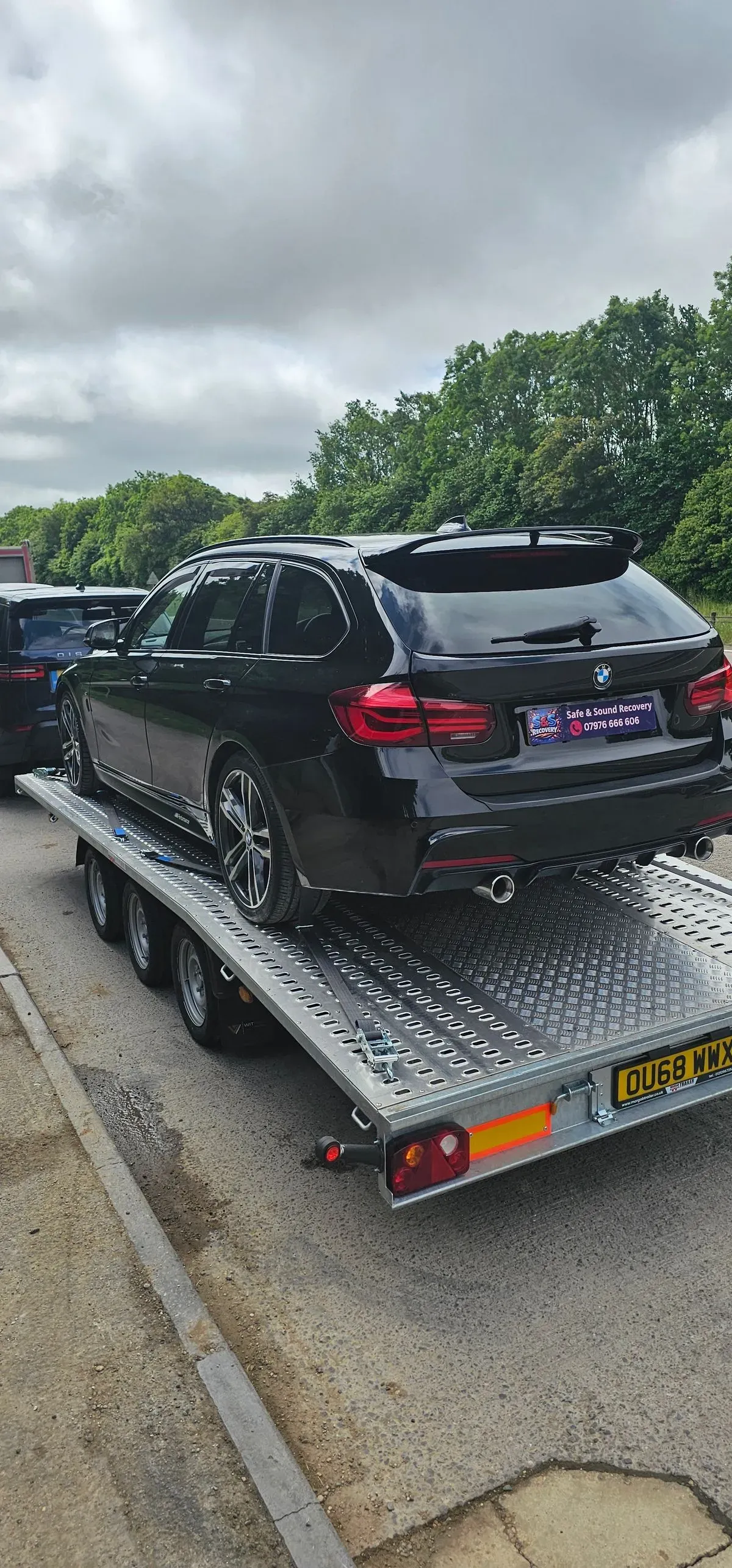 Breakdown Recovery image background image