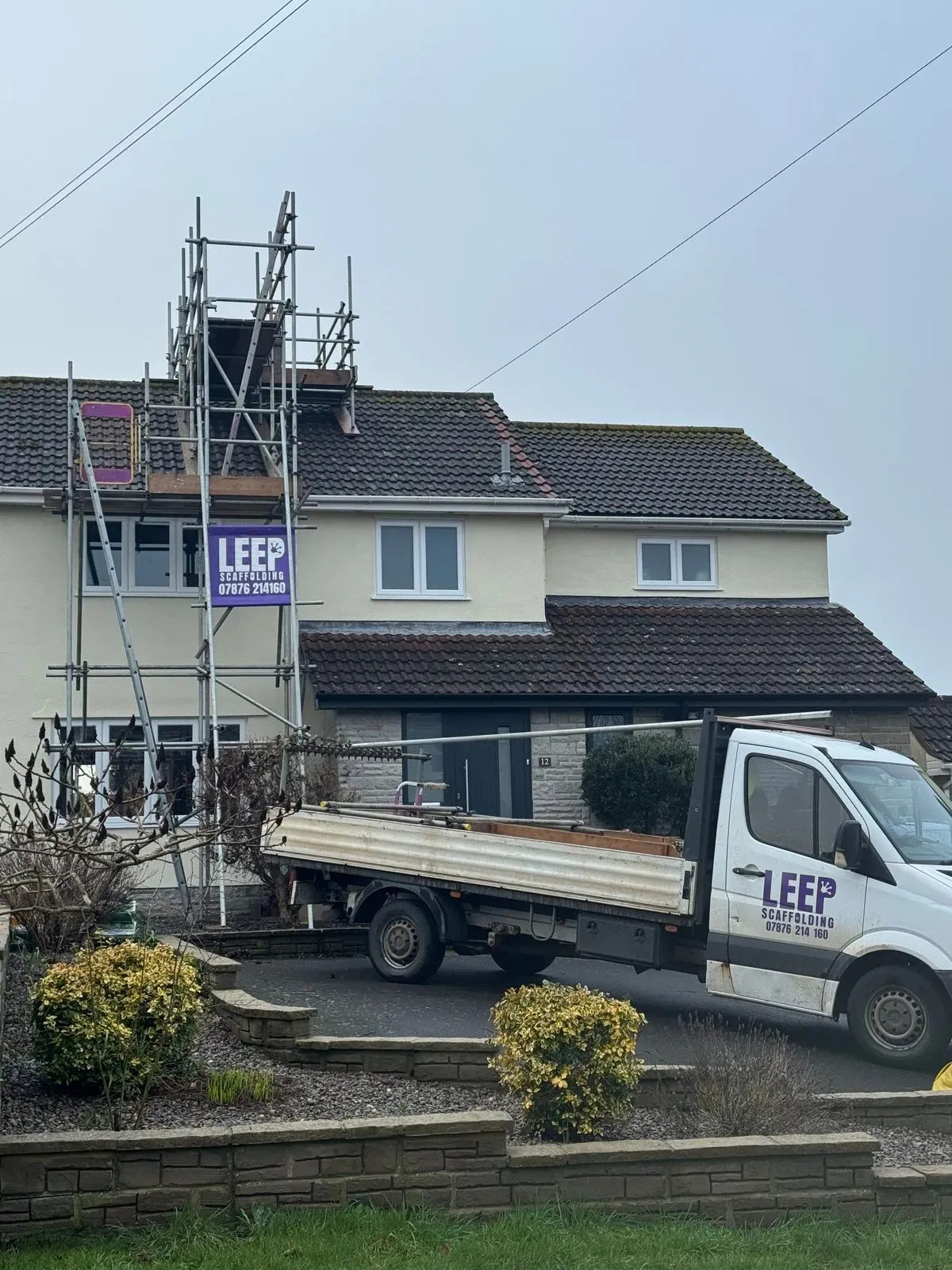 Scaffolding rental image background image