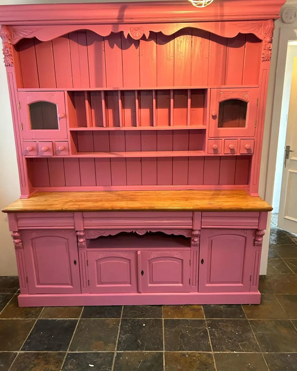 Furniture respraying image background image