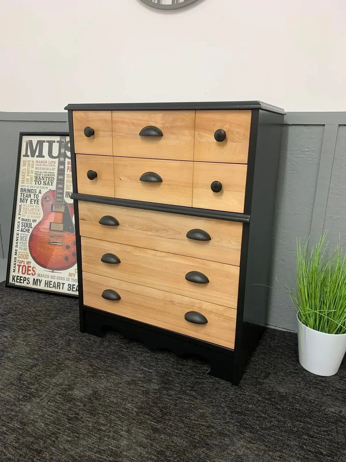 Cabinet refinishing image background image