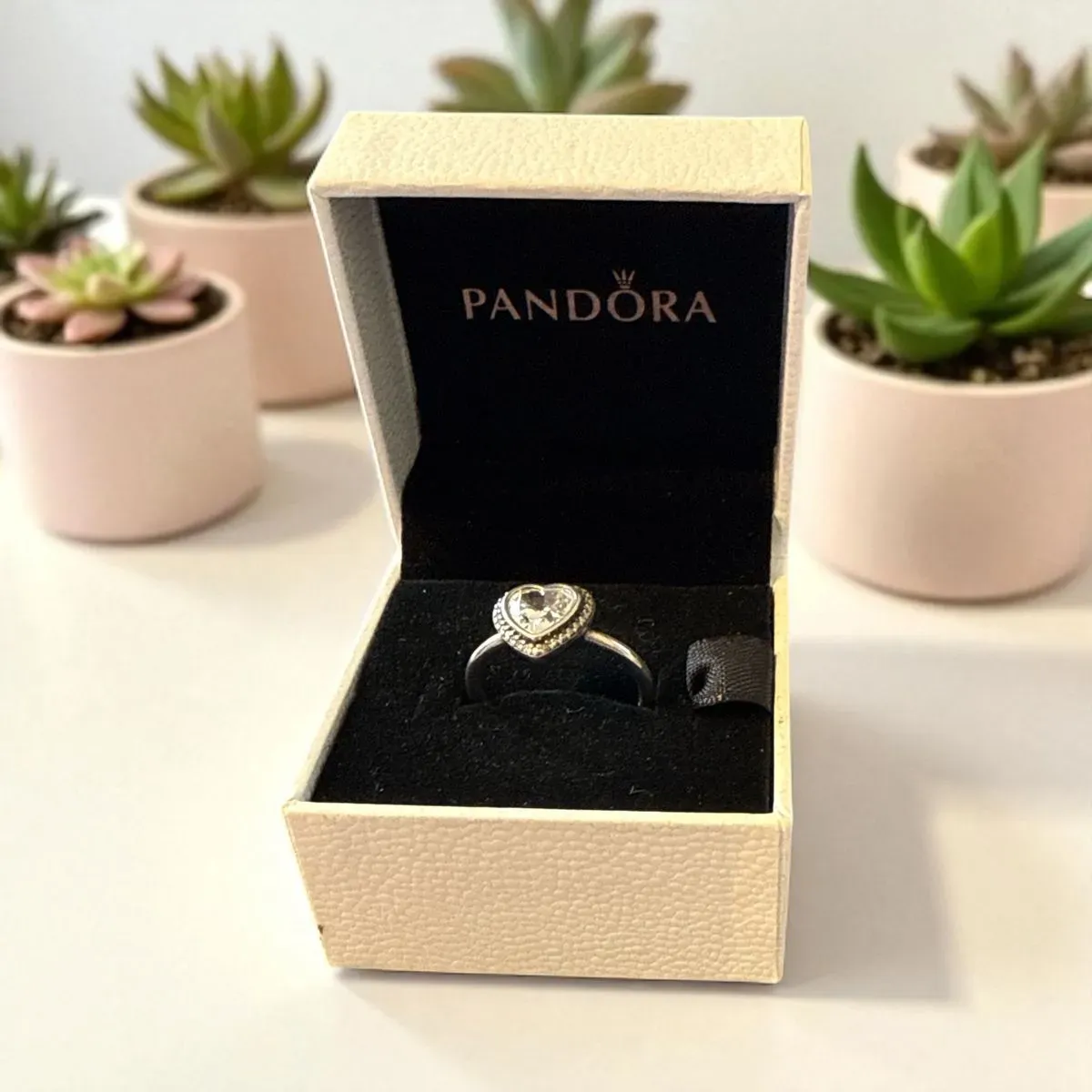 8219832659263-ea0qu2qc5nhx006ewrnfmf-Pandora-Heart-Halo-ring thumbnail image