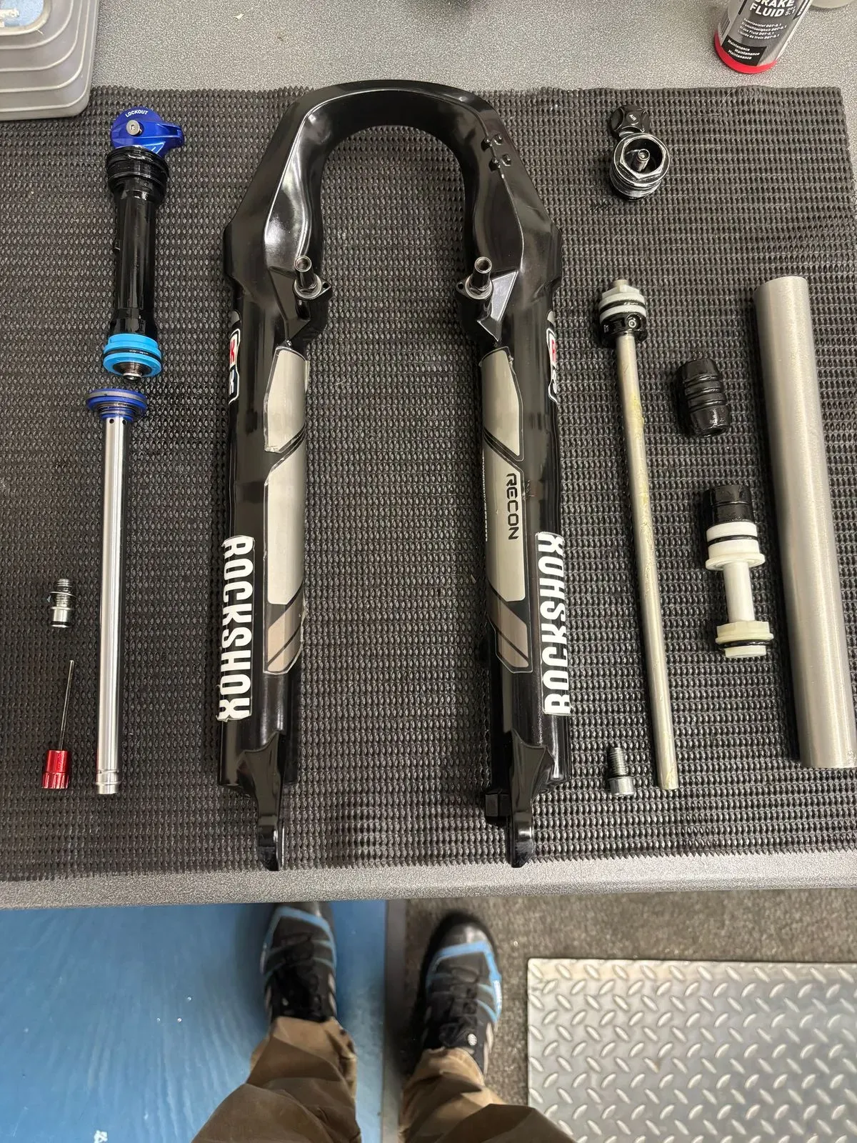Suspension Service and Rebuild Image background image