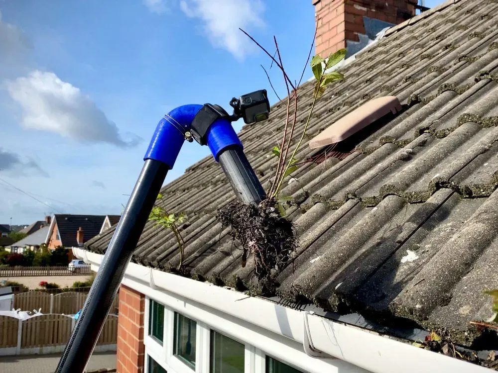 8223295803720-amhzursctur4elnkdlv3iy-Gutter-Cleaning-Services thumbnail image