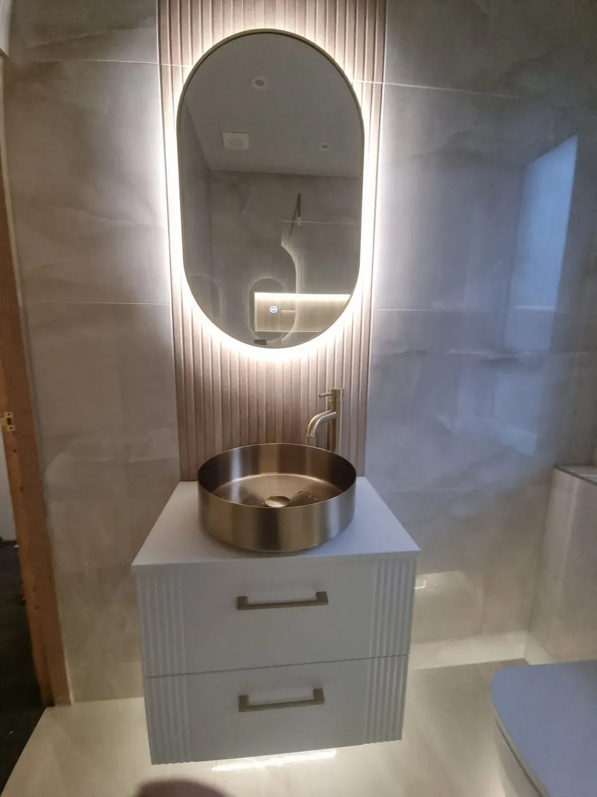 Descriptive text for the image