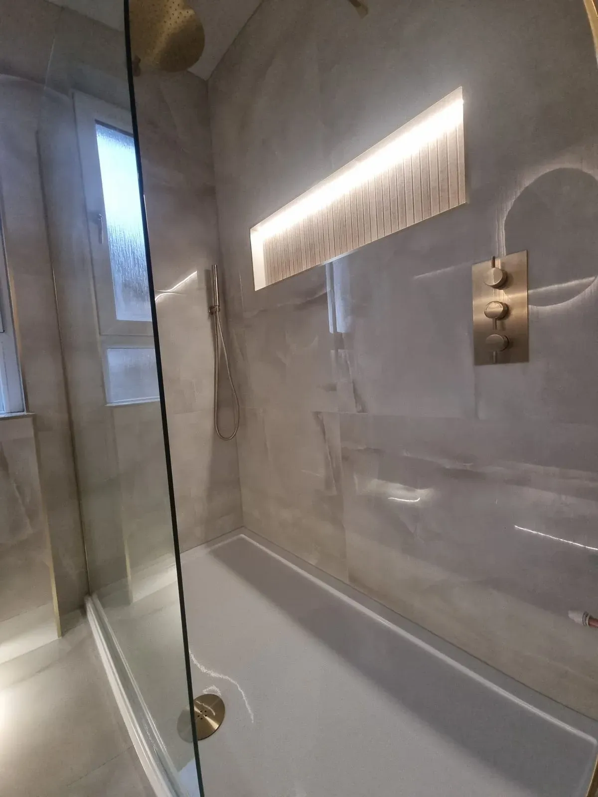 Descriptive text for the image