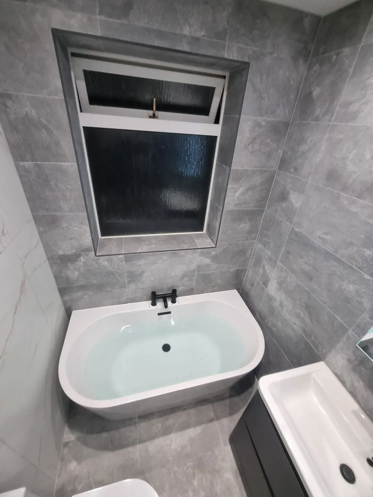 Descriptive text for the image