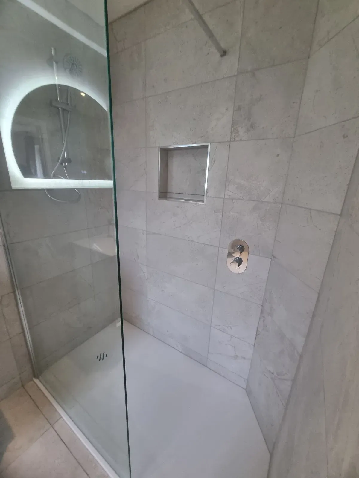 Descriptive text for the image