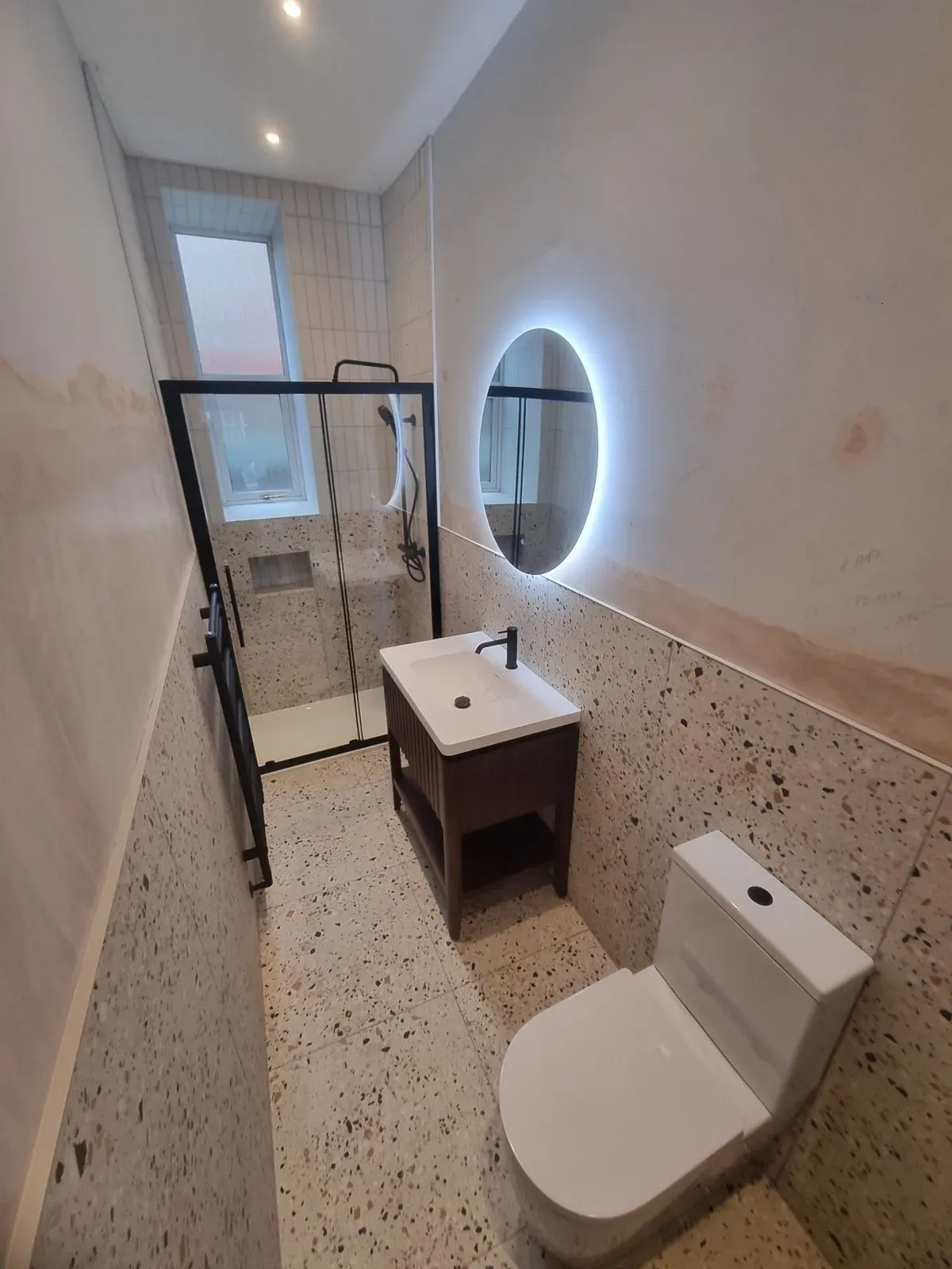 Descriptive text for the image